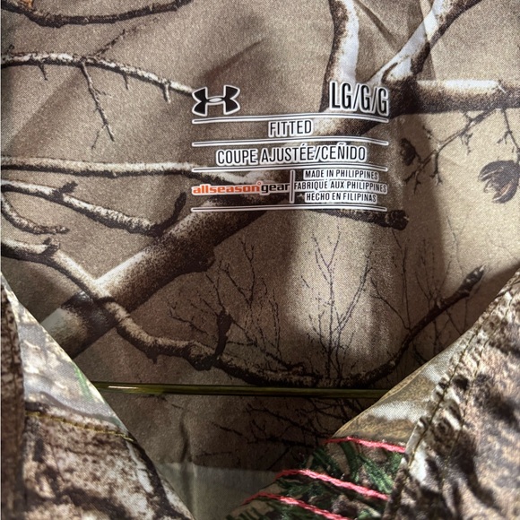 Women’s Under Armour Realtree camo button up shirt L hunting outdoor camouflage - Picture 5 of 6
